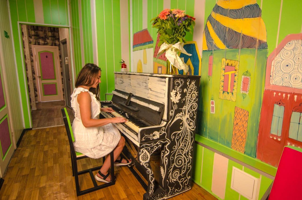 Lucky Hostel На Крещатике Kyiv Exterior photo